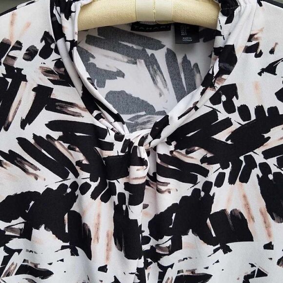 Tahari Black White Knotted Shell size Large - Picture 8 of 10